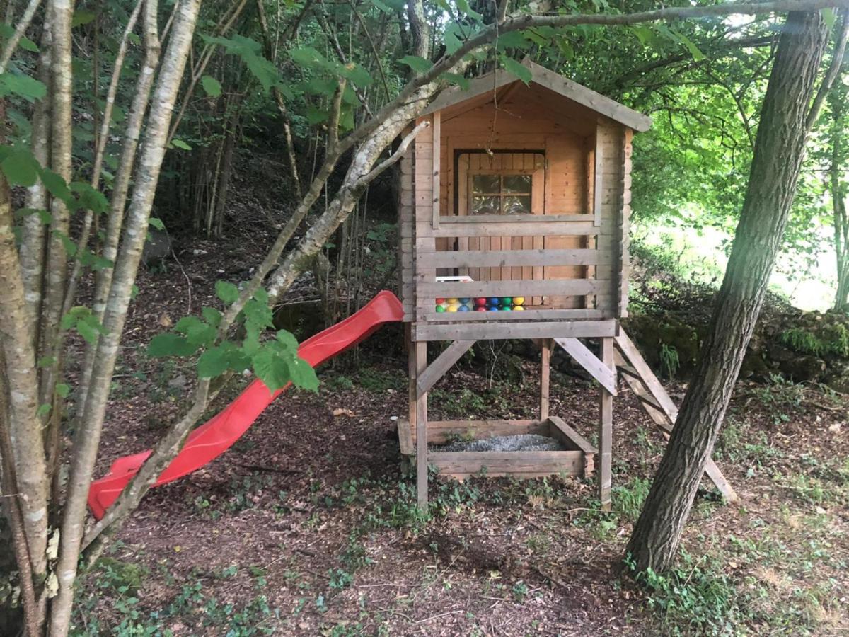 Le Case Nel Borgo Fivizzano Exterior photo