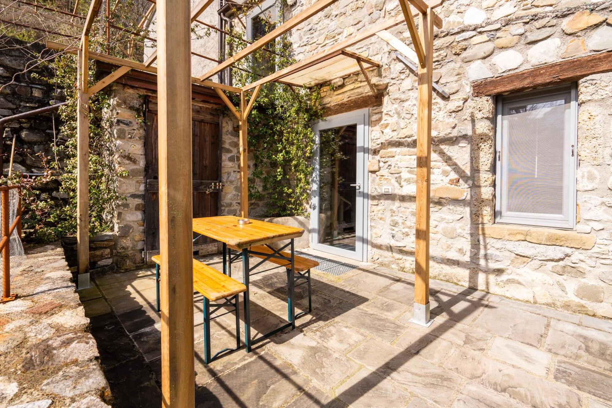 Le Case Nel Borgo Fivizzano Exterior photo